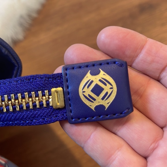 DAGNE DOVER Signature Tote - Picture 4 of 8